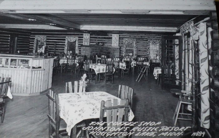 Johnsons Rustic Dance Palace (Johnsons Rustic Resort, Krauses Hotel) - Vintage Postcard (newer photo)